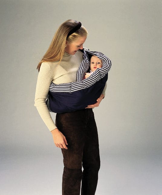 cradle carry in babysling