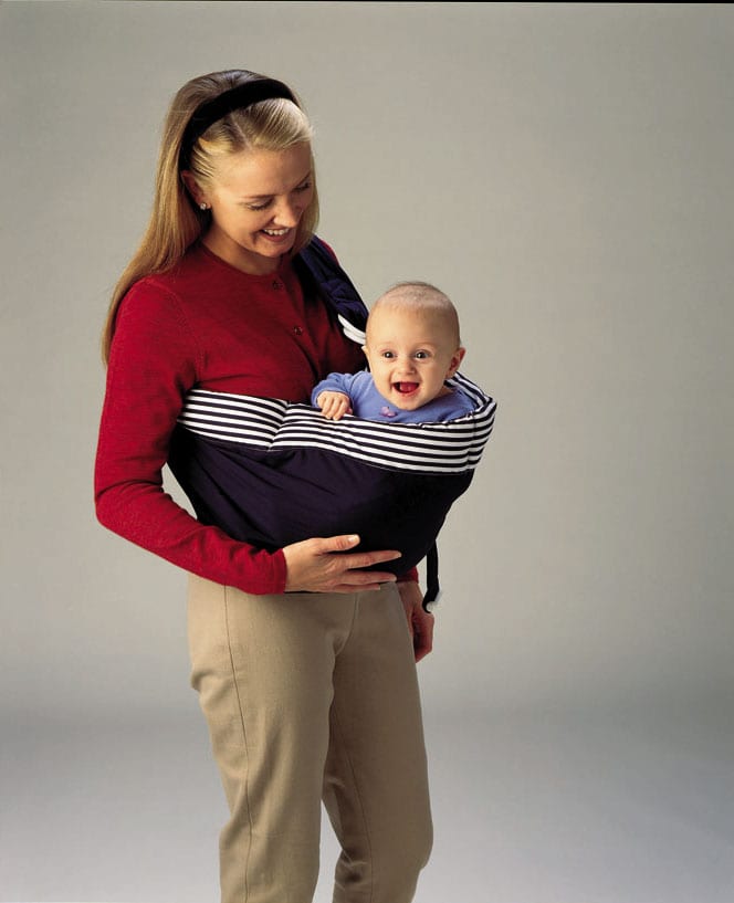 side carry infant in babysling