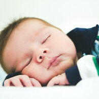 Tummy clearance sleeping newborn