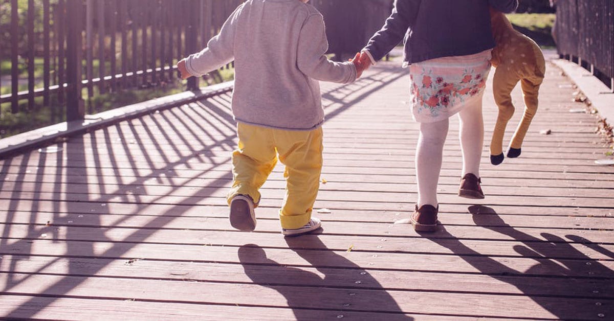 kids walking pigeon toed